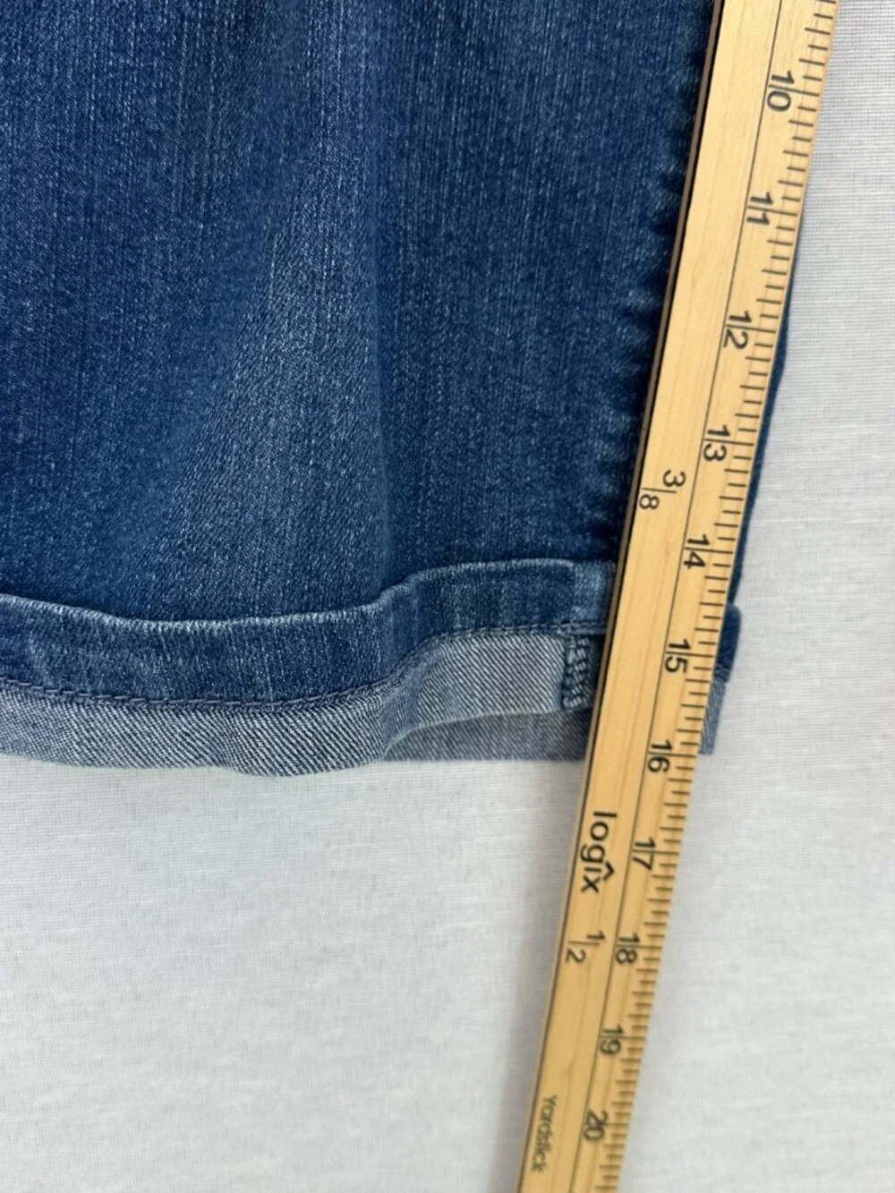 GLORIA VANDERBILD AMANDA BLUE CAPRI CUFFED WOMENS JEANS SIZE 6